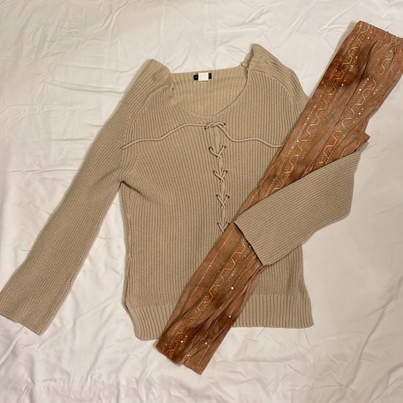 Venus Beige Sweater - Picture 4 of 4